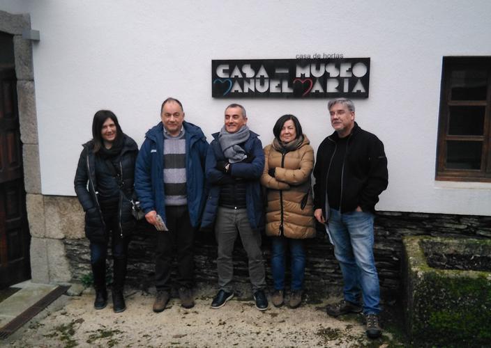 Estes amigos da Coruña, con orixes nalgúns deles en Rábade,  viñeron visitar a Casa-Museo 