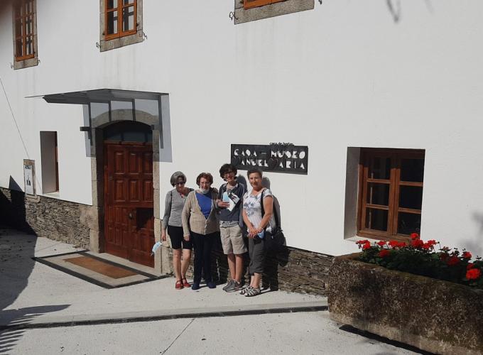 Xantar no Campo de Santa Isabel e visita da Casa-Museo Manuel María destas amigas de Lugo para un domingo de verán
