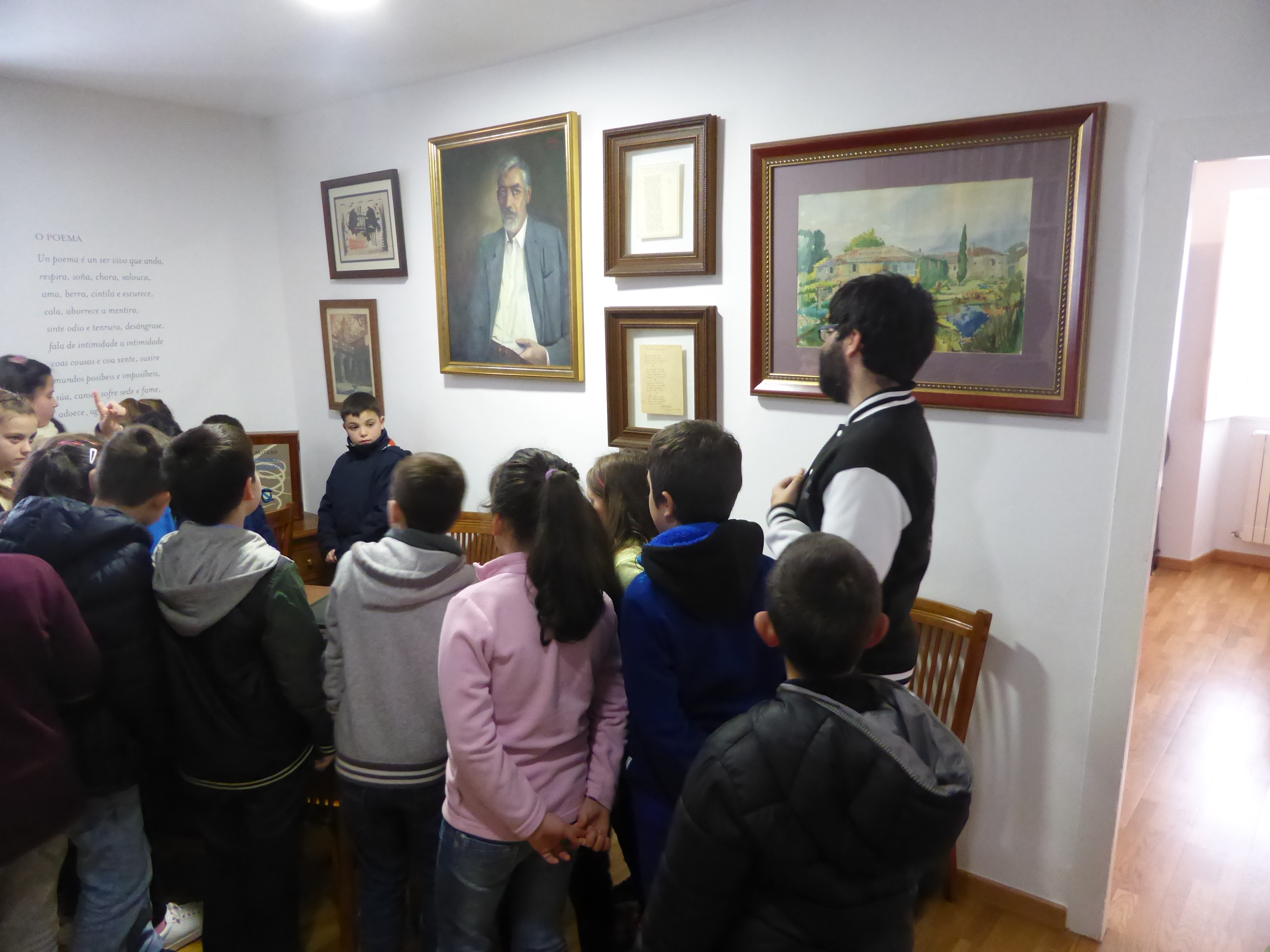 Visitounos o alumnado do CEIP da Agolada