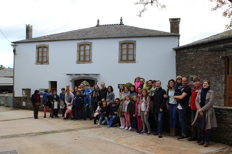Pequen@s e familias do CEIP Rosalía de Castro da Coruña visitaron a Casa-Museo para saberen máis de Manuel María